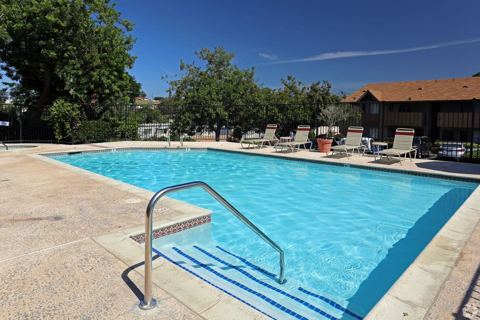 Fallbrook Apartment: 426 Ammunition Road