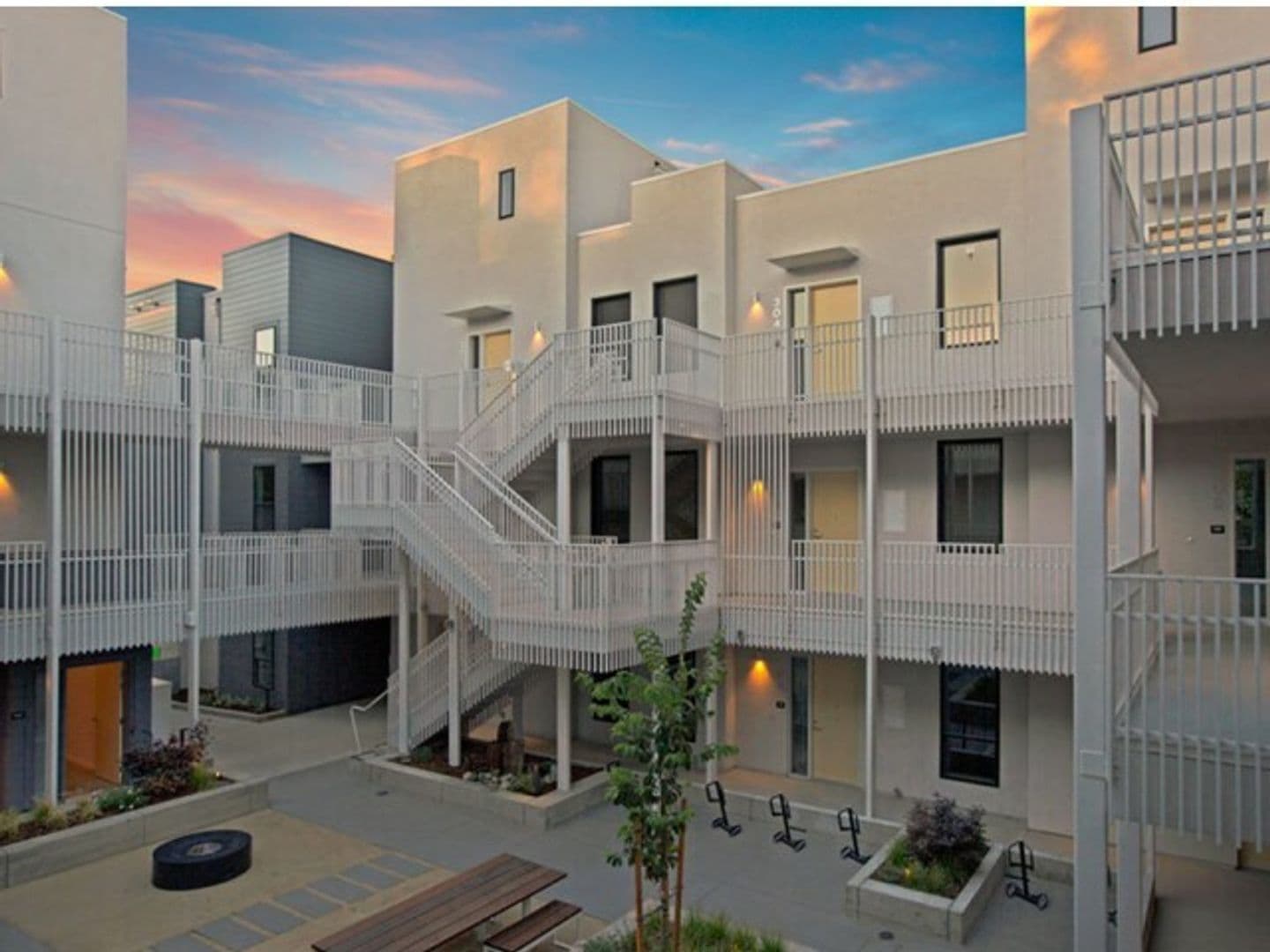 Sacramento Apartment: 1818 X Street