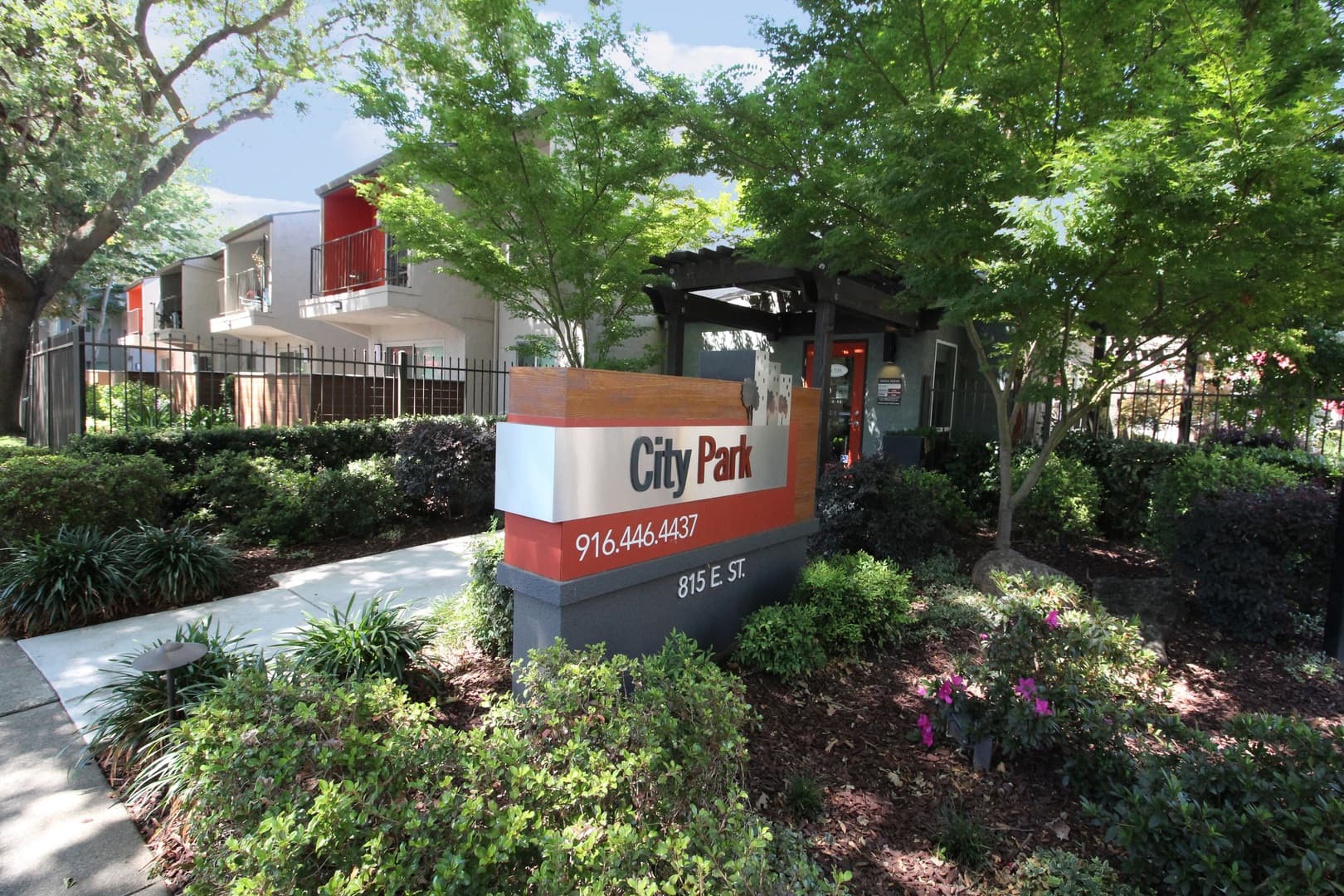 Sacramento Apartment: 815 E Street