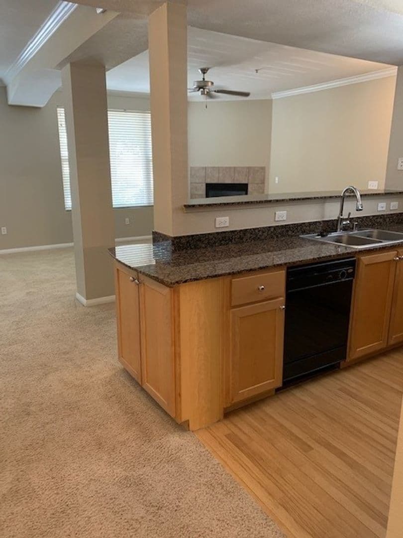 Sacramento Apartment: 2751 West River Drive