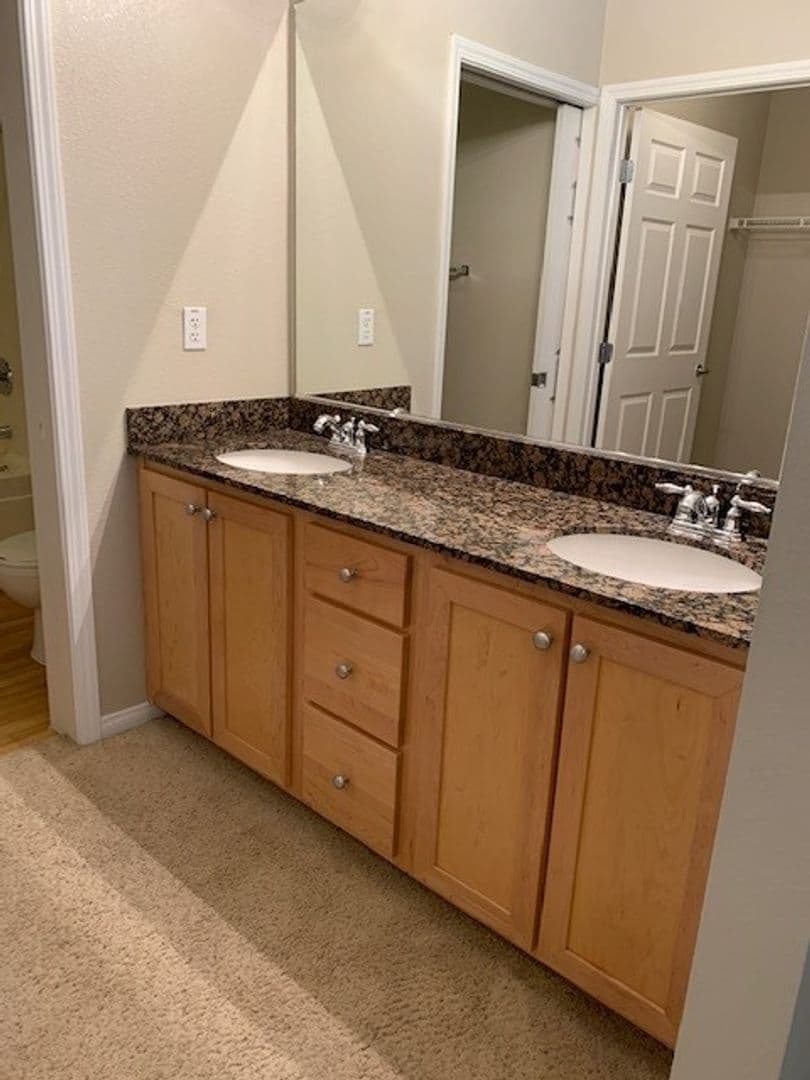 Sacramento Apartment: 2751 West River Drive