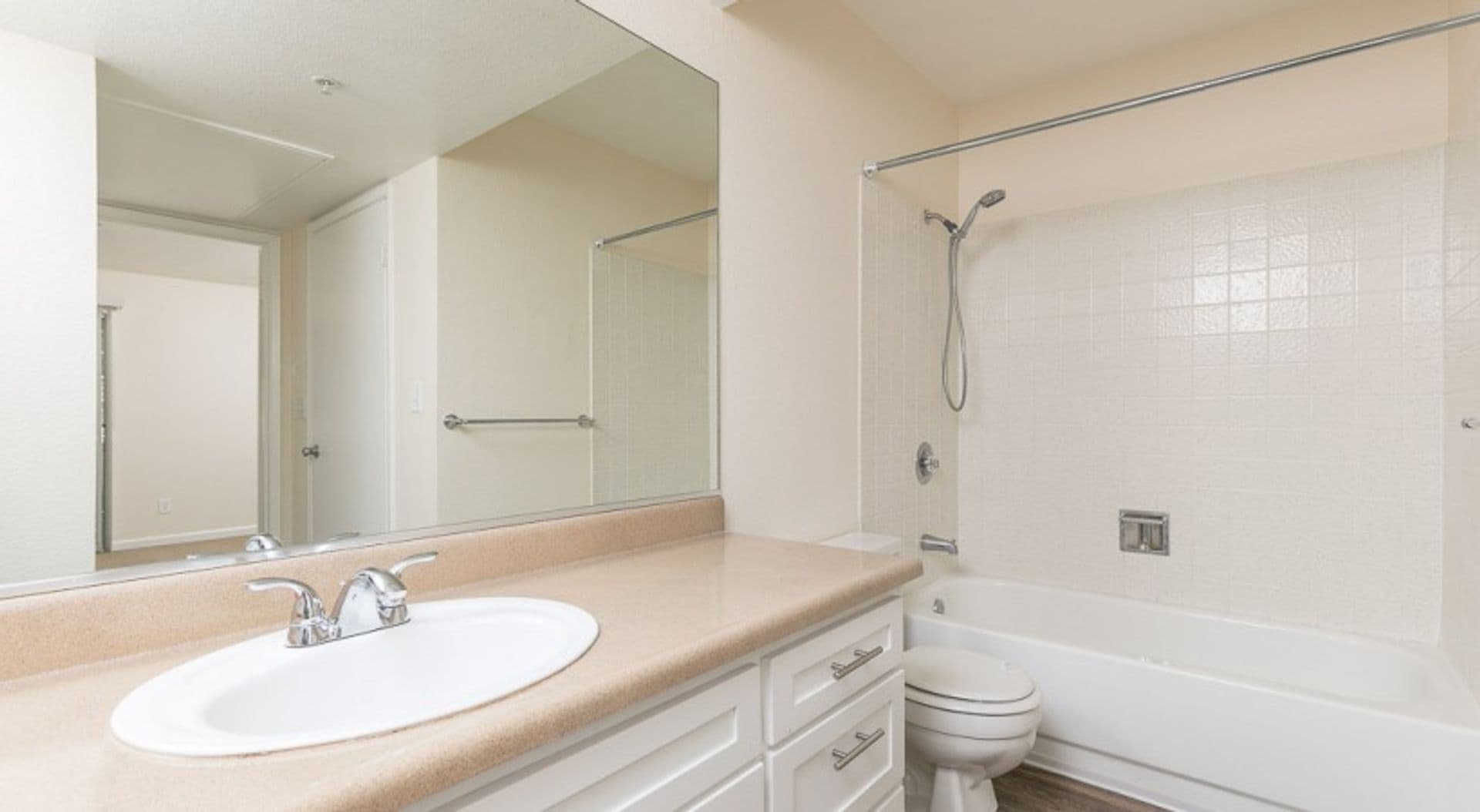 Sacramento Apartment: 1051-1101 G Street
