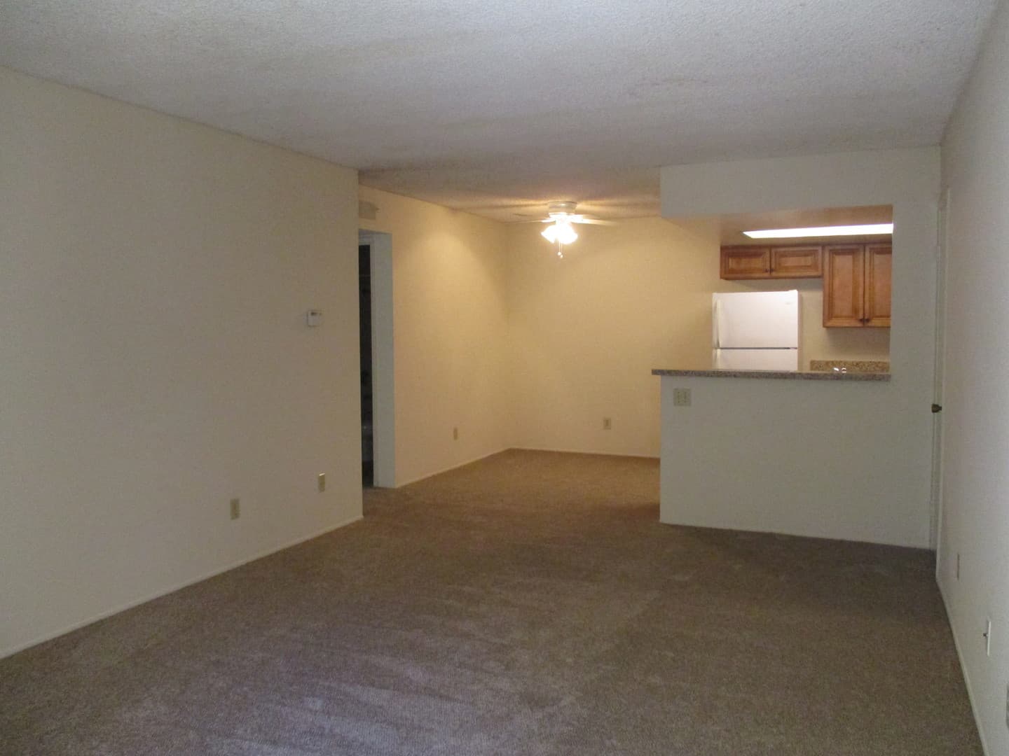 Fallbrook Apartment: 426 Ammunition Road