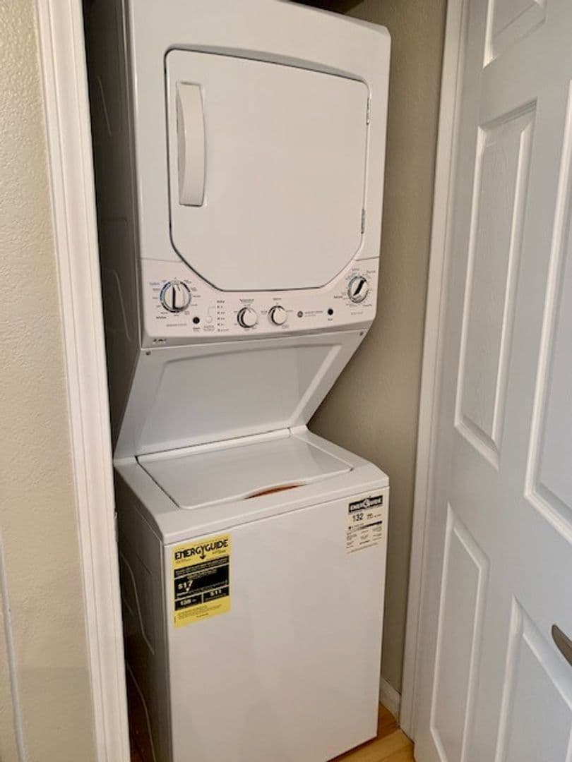 Sacramento Apartment: 2751 West River Drive
