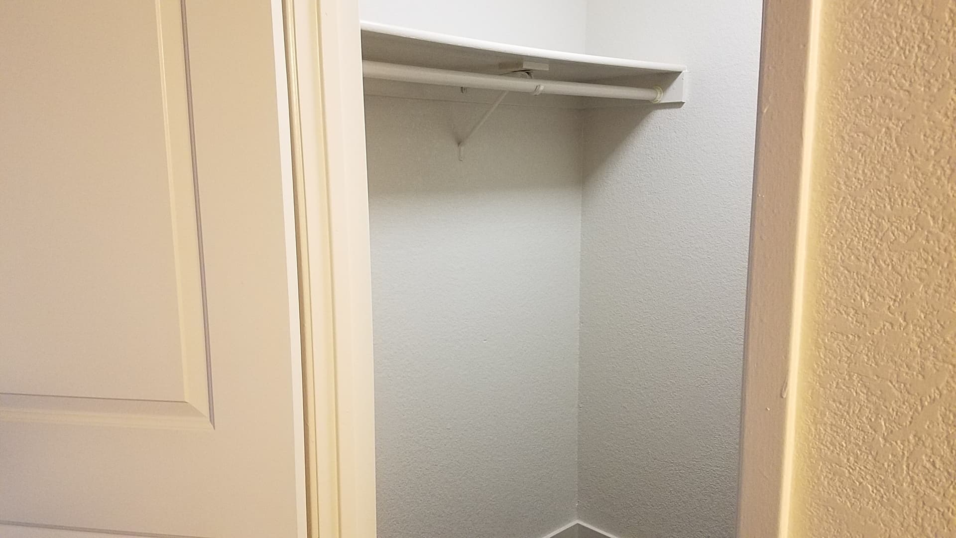 Sacramento Apartment: 815 E Street