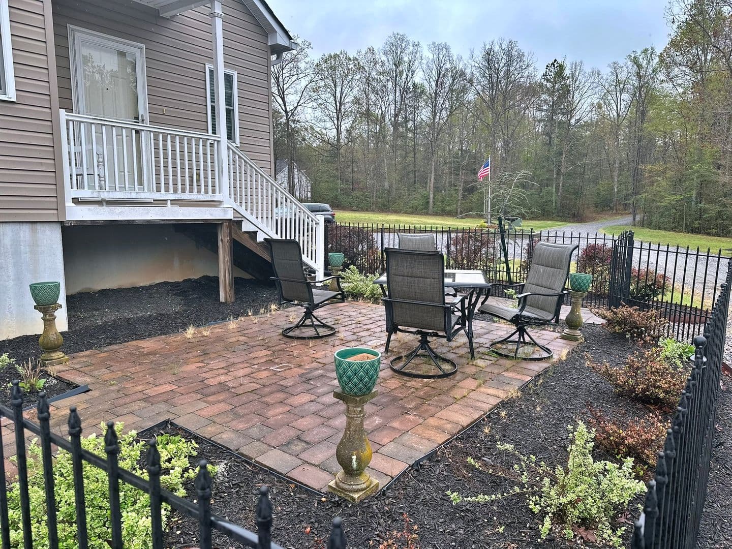 Moseley House: 17410 Duval Road