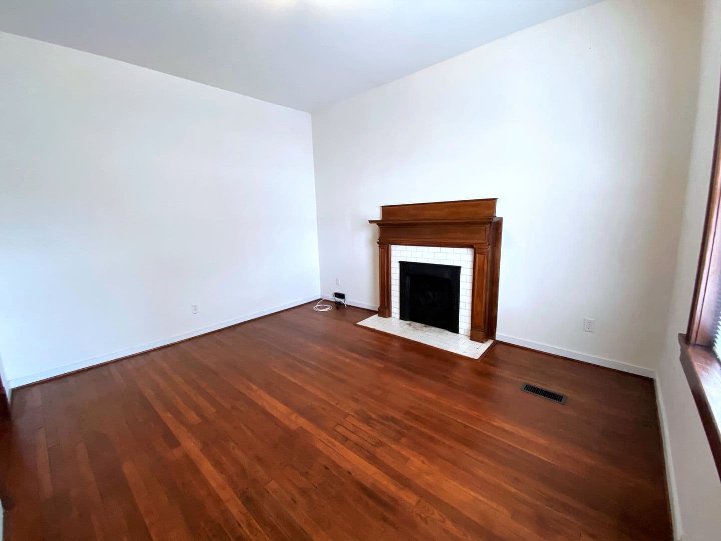 Richmond Apartment: 3215 Hanover Ave.  #1