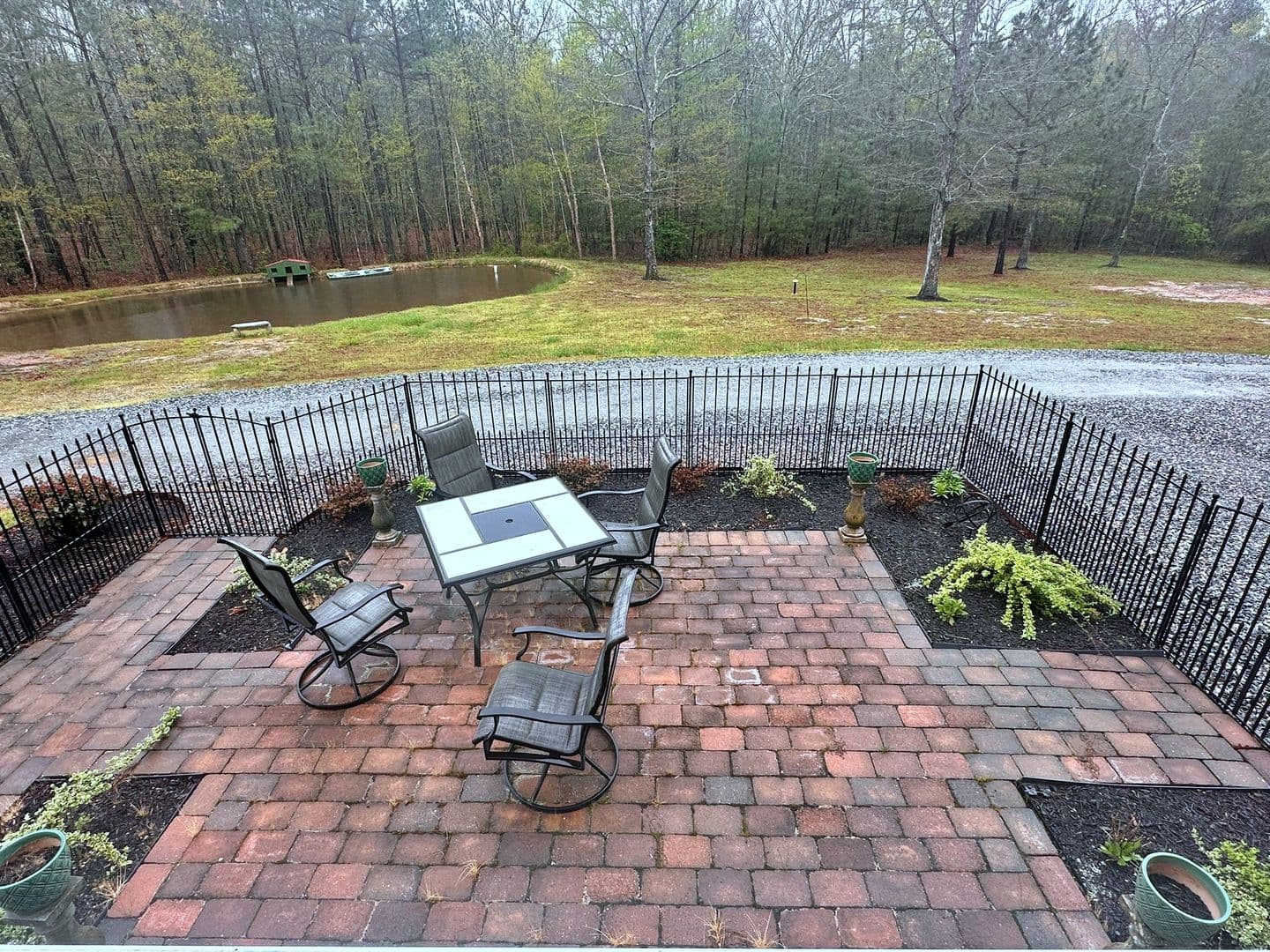 Moseley House: 17410 Duval Road