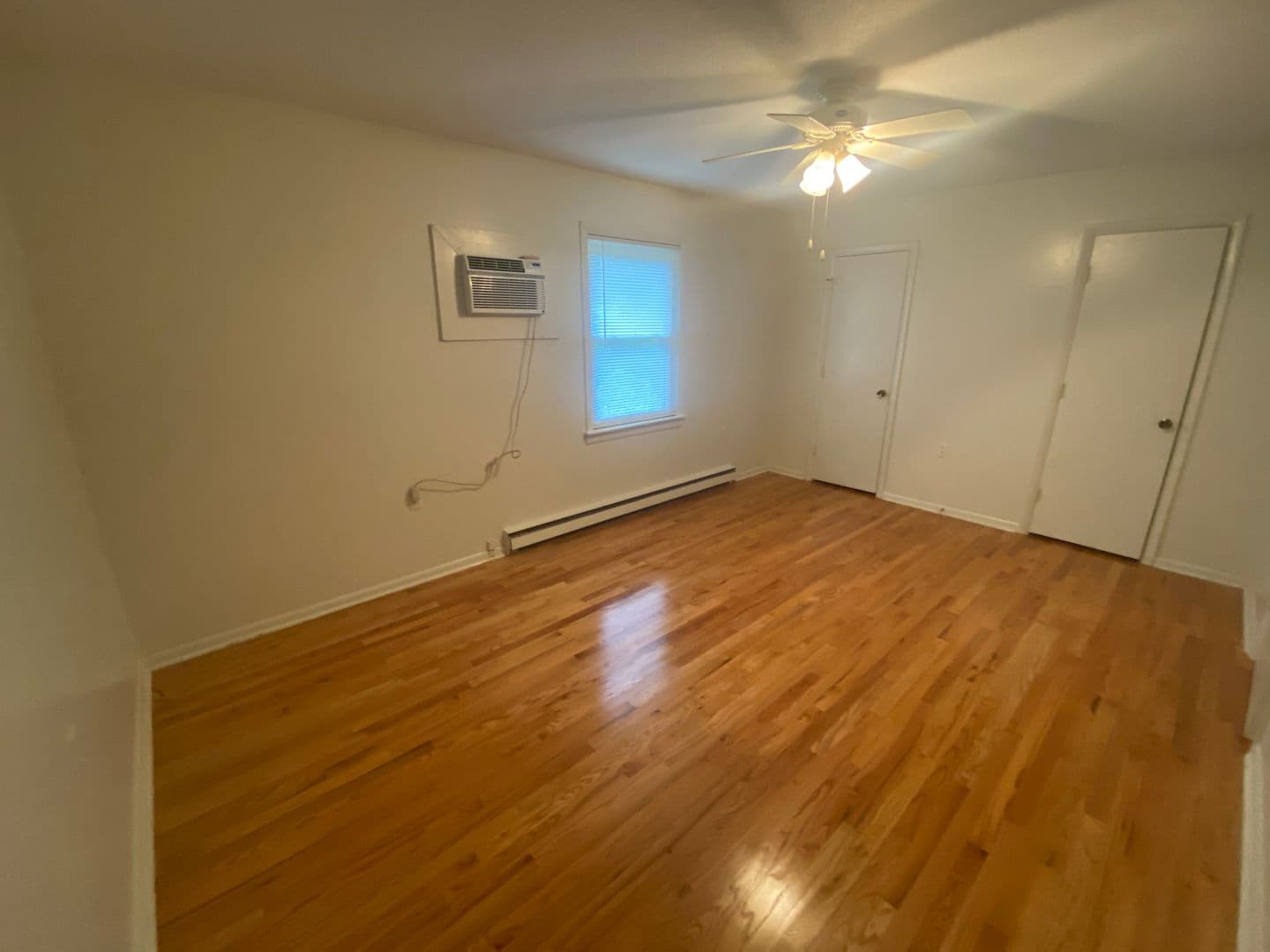 Durham Apartment: 2000-2018 Jersey Avenue
