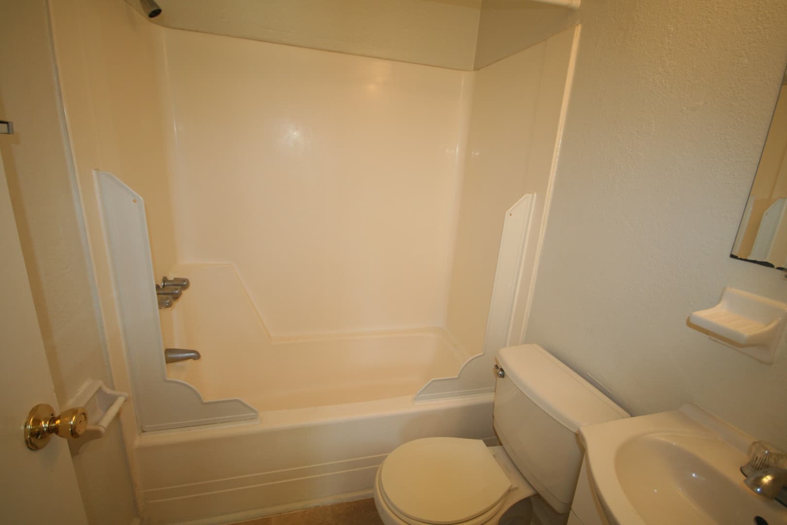 Durham Apartment: 1212 Chapel Hill Street
