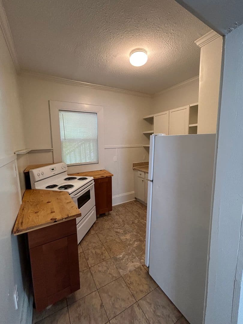 Durham Apartment: 901 Sedgefield Street
