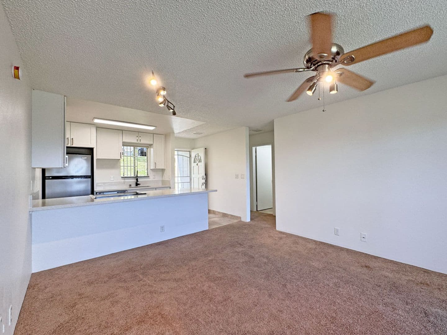 Kapolei Townhome: 92-1150 Hame St #8-102