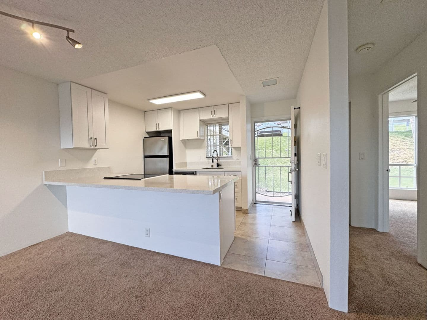 Kapolei Townhome: 92-1150 Hame St #8-102