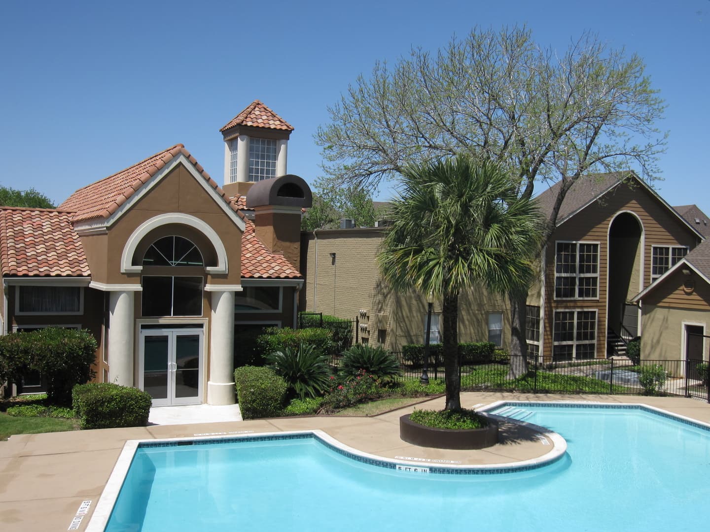 Houston Apartment: Boca Springs Apartments