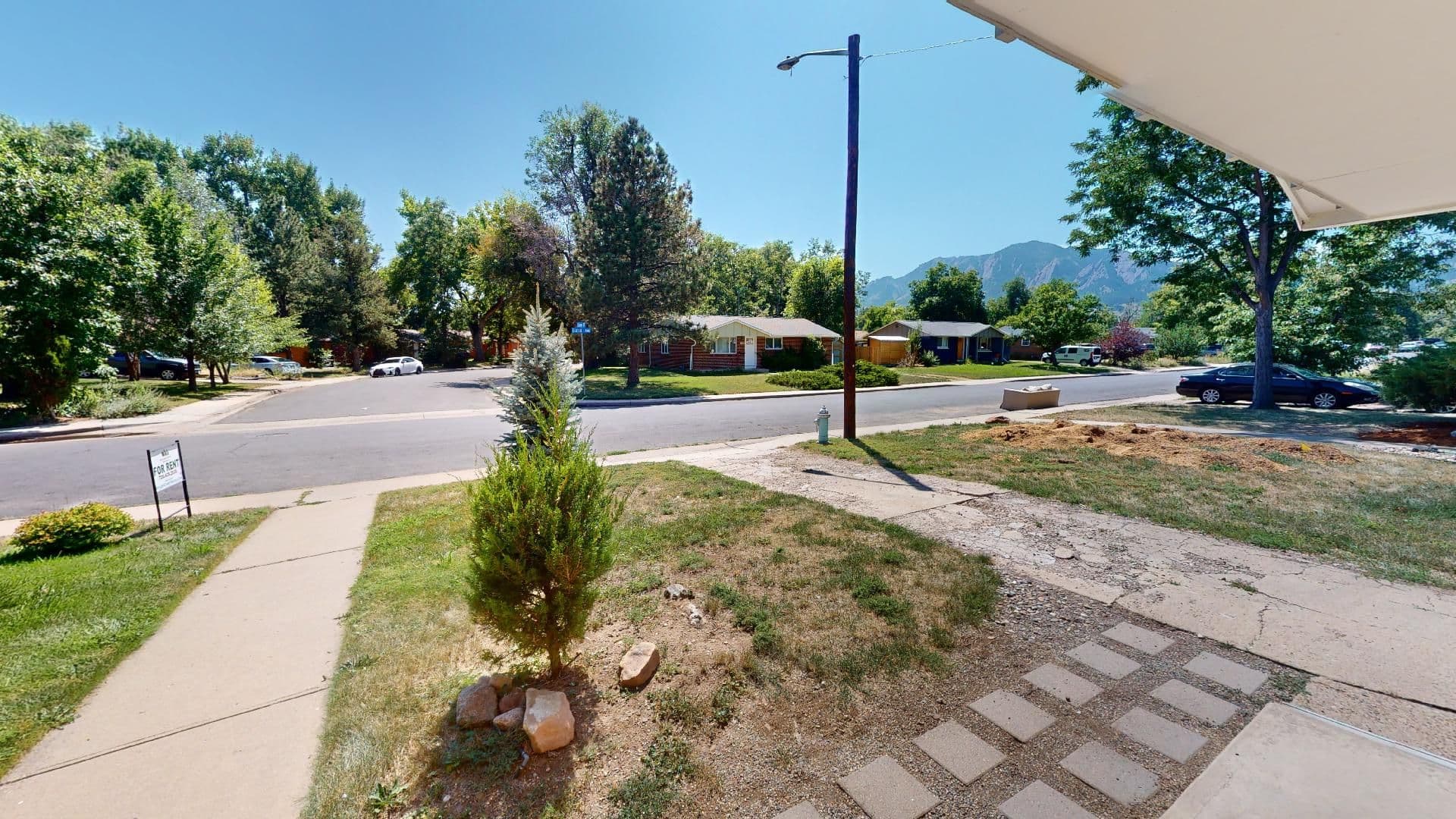 Boulder House: 3295 Euclid Avenue