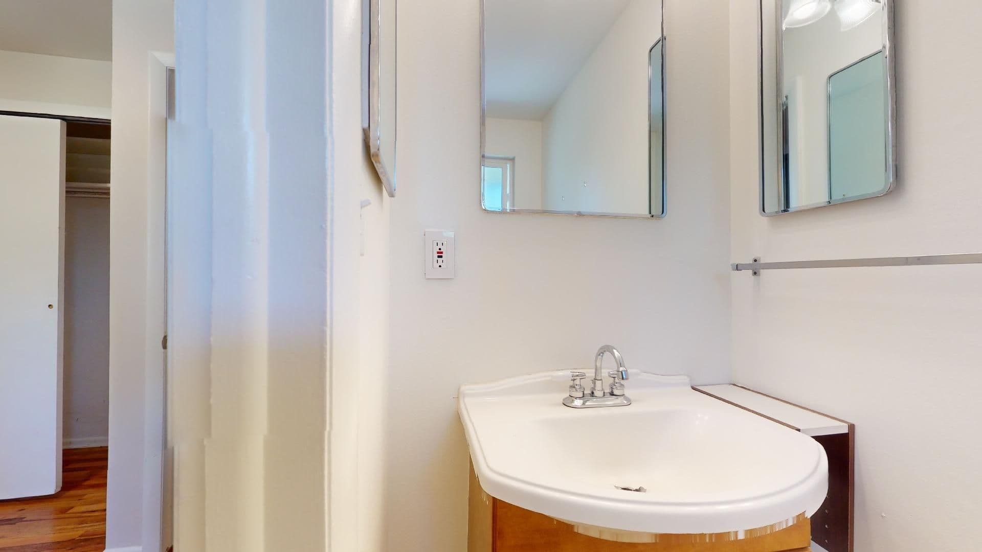 Boulder House: 3295 Euclid Avenue