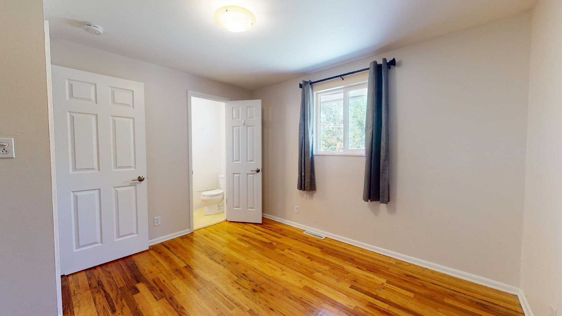 Boulder House: 3295 Euclid Avenue