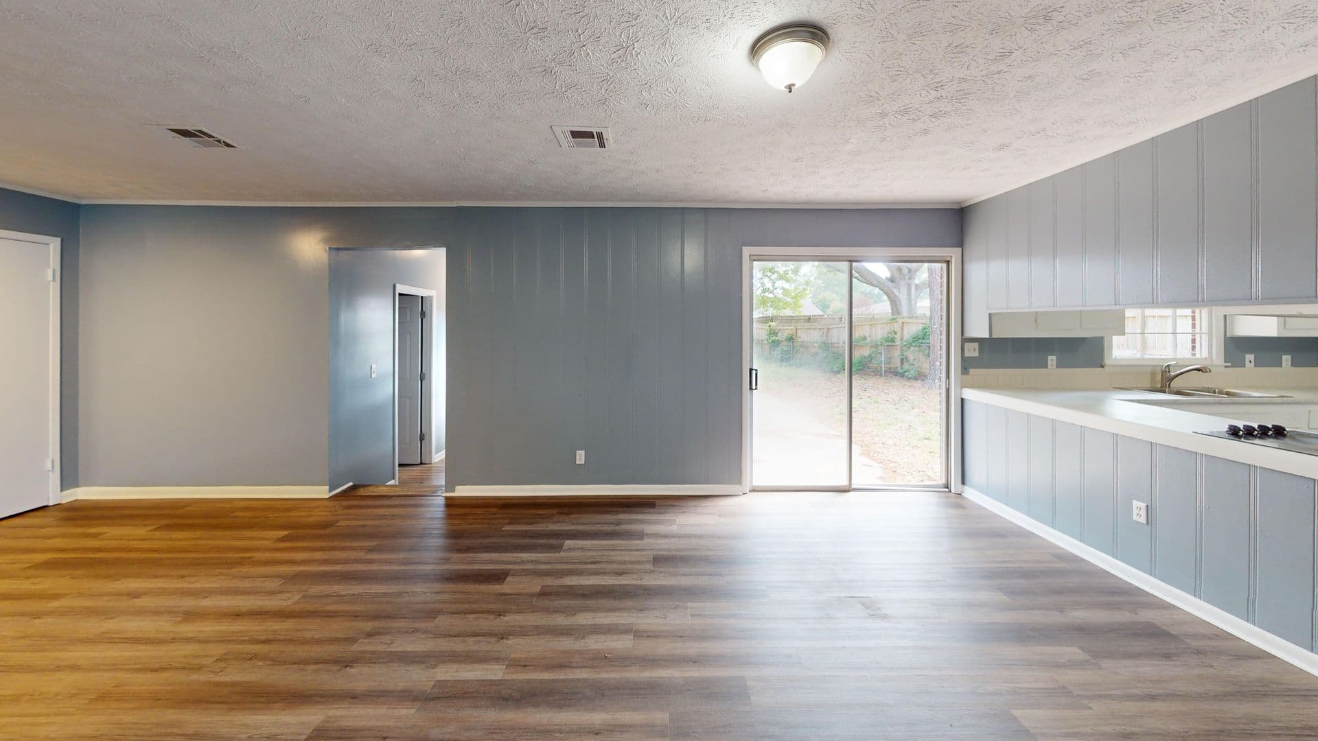 Prattville House: 103 Woodley Ave