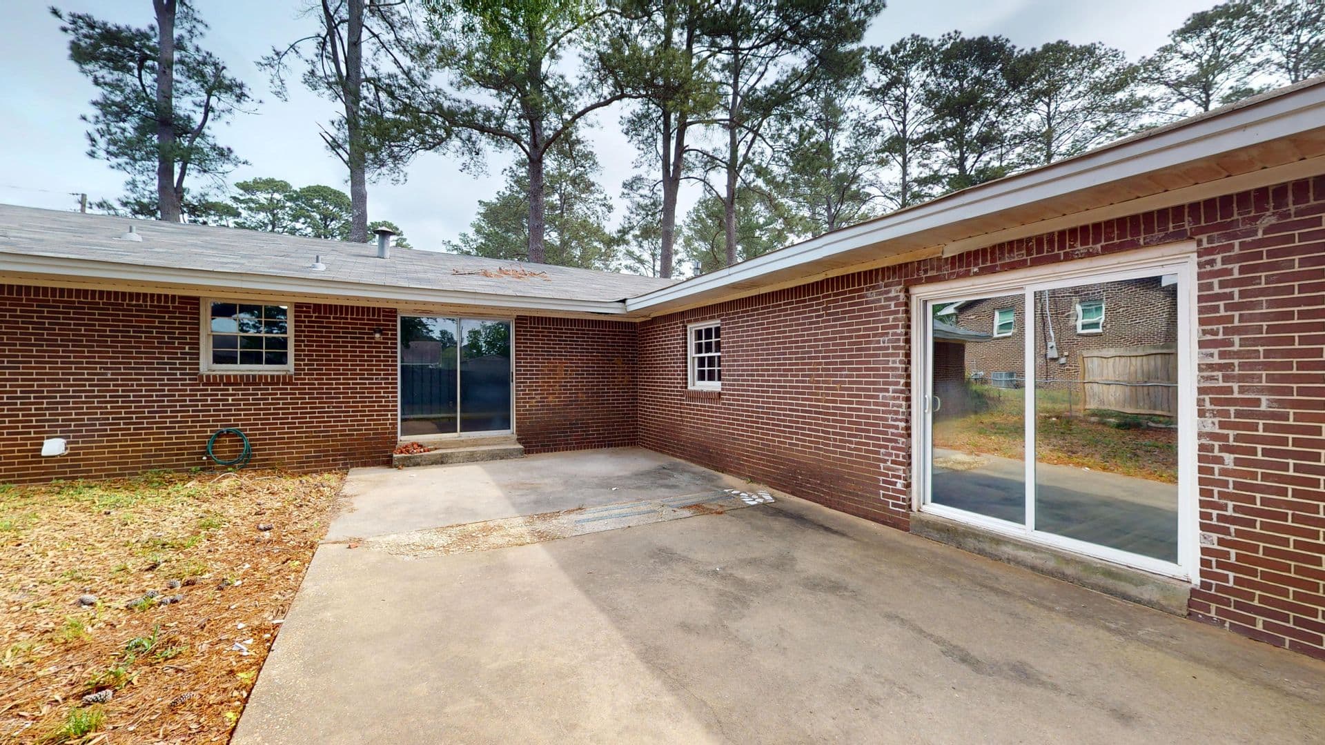 Prattville House: 103 Woodley Ave