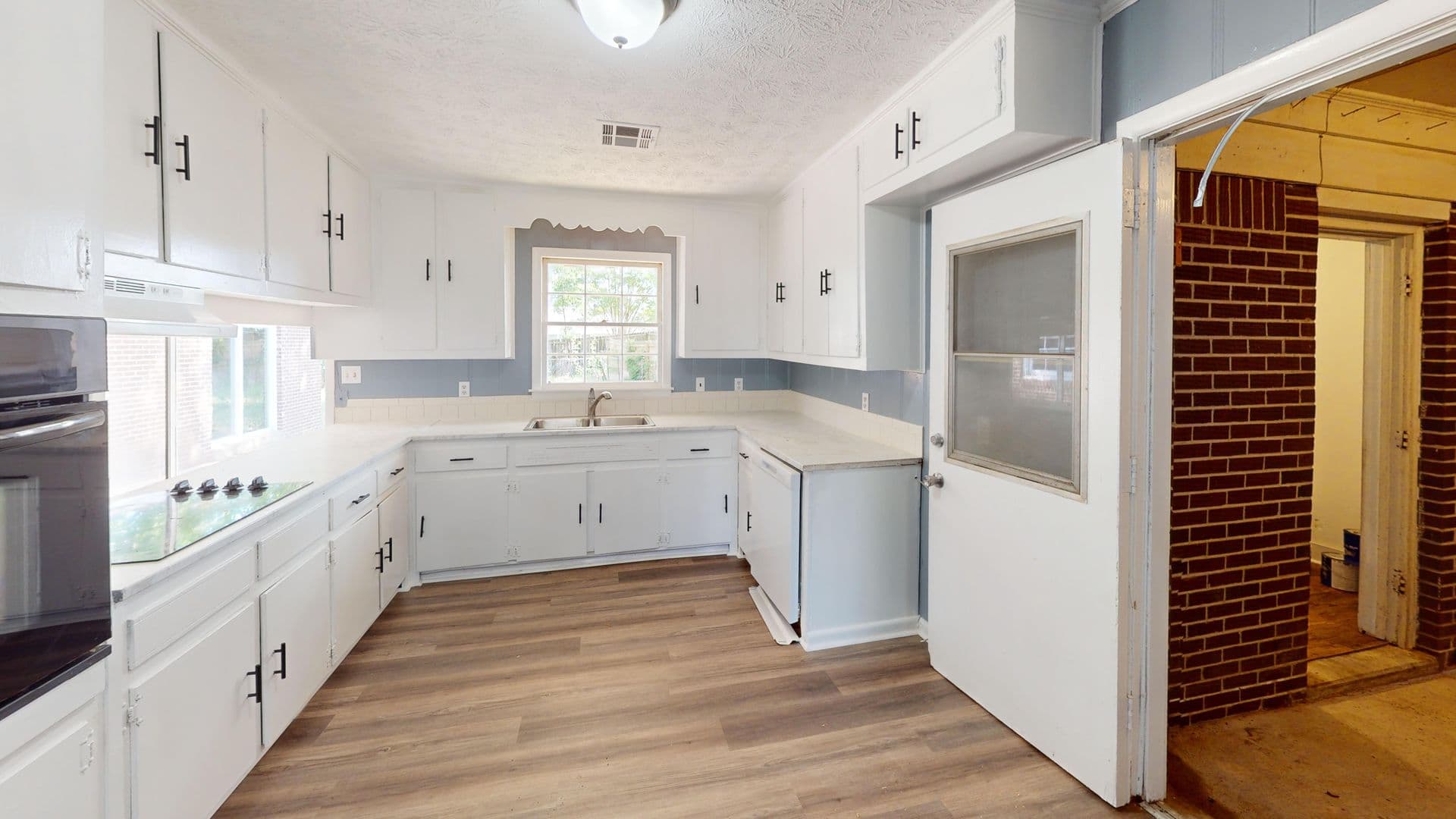 Prattville House: 103 Woodley Ave