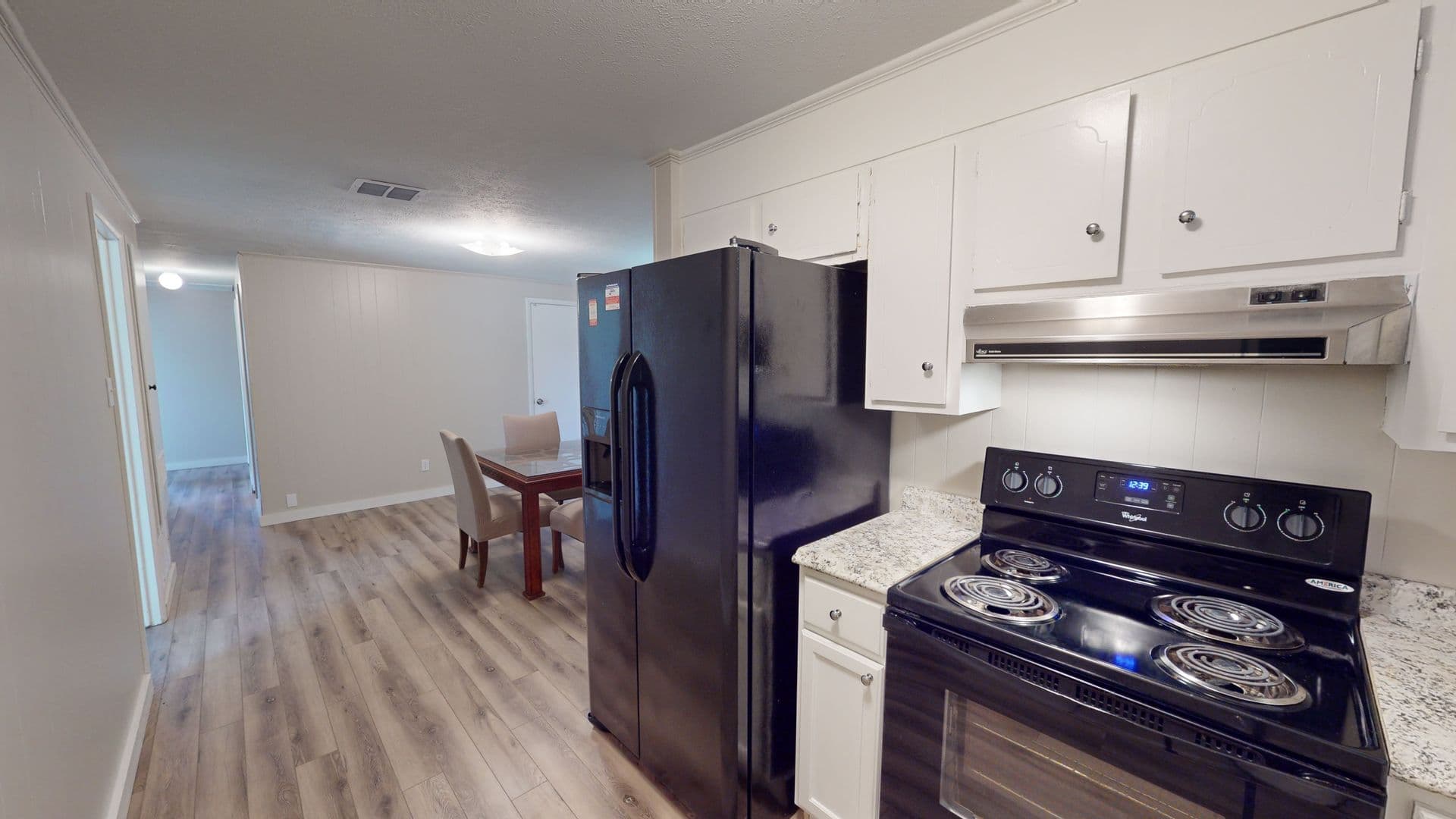 Prattville House: 617 Boxwood Rd