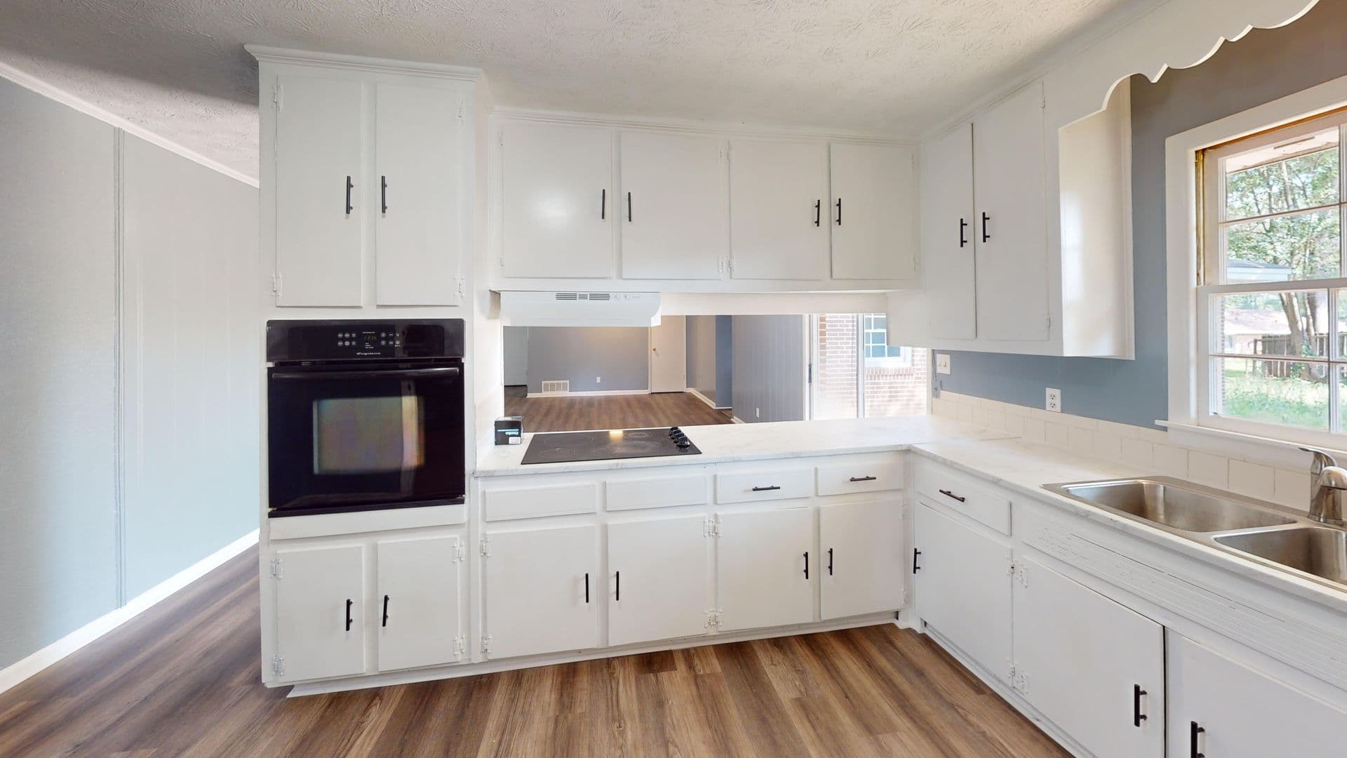 Prattville House: 103 Woodley Ave