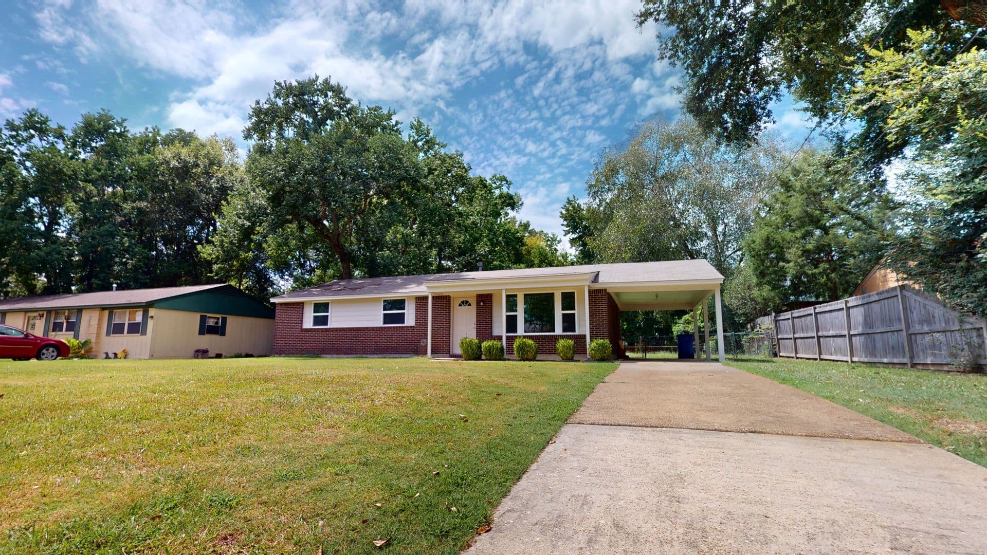 Prattville House: 617 Boxwood Rd