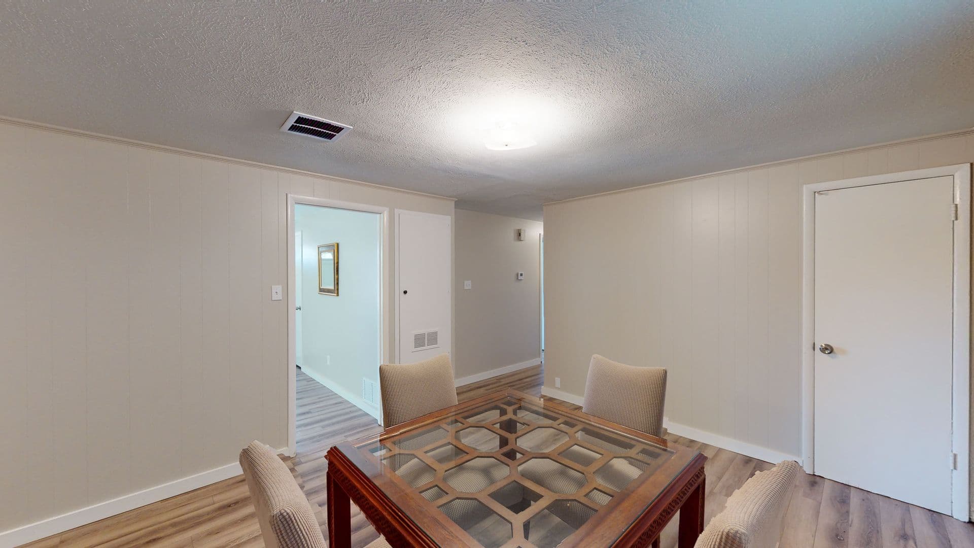 Prattville House: 617 Boxwood Rd