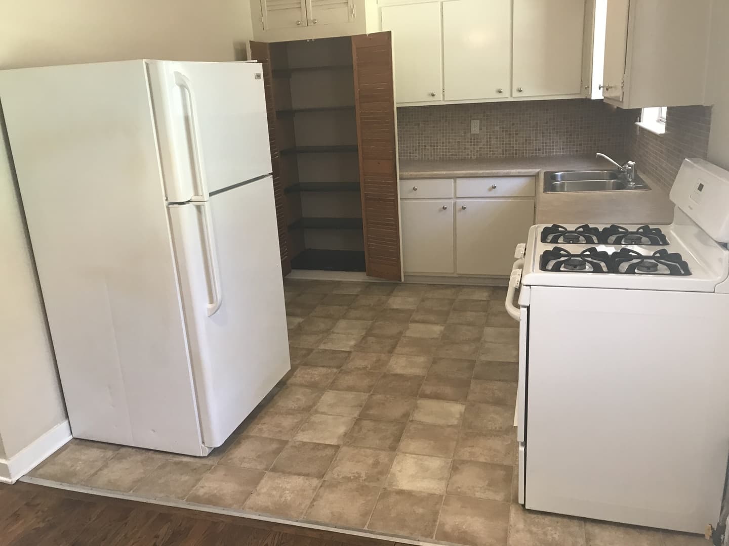 Millbrook House: 3411 Grandview Rd