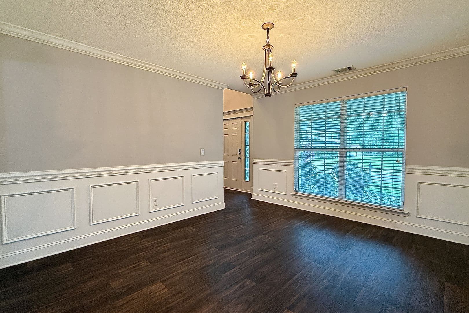 Allenhurst House: 309 Nashview Trl