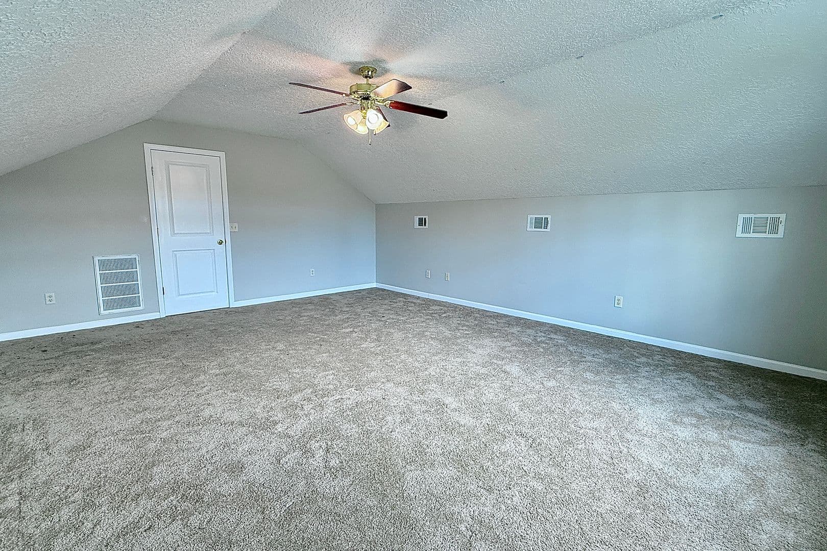 Hinesville House: 12 Idus Lane