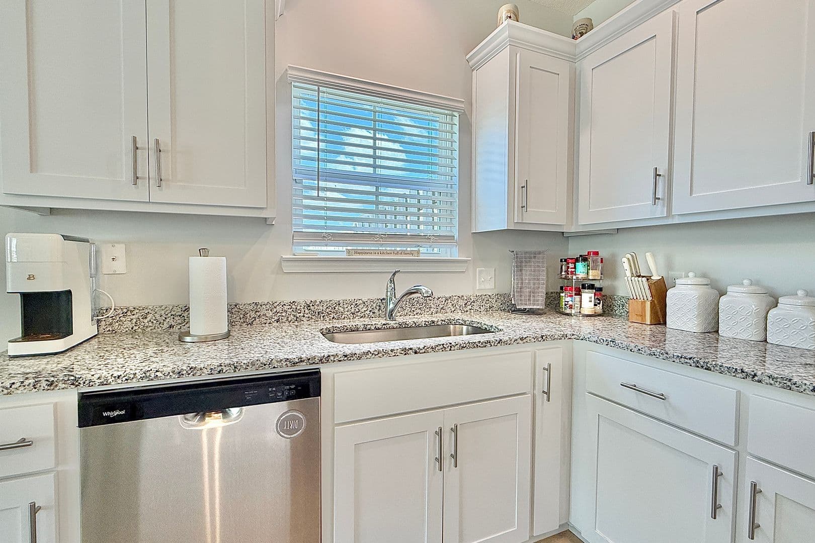 Hinesville House: 120 Legacy Ln