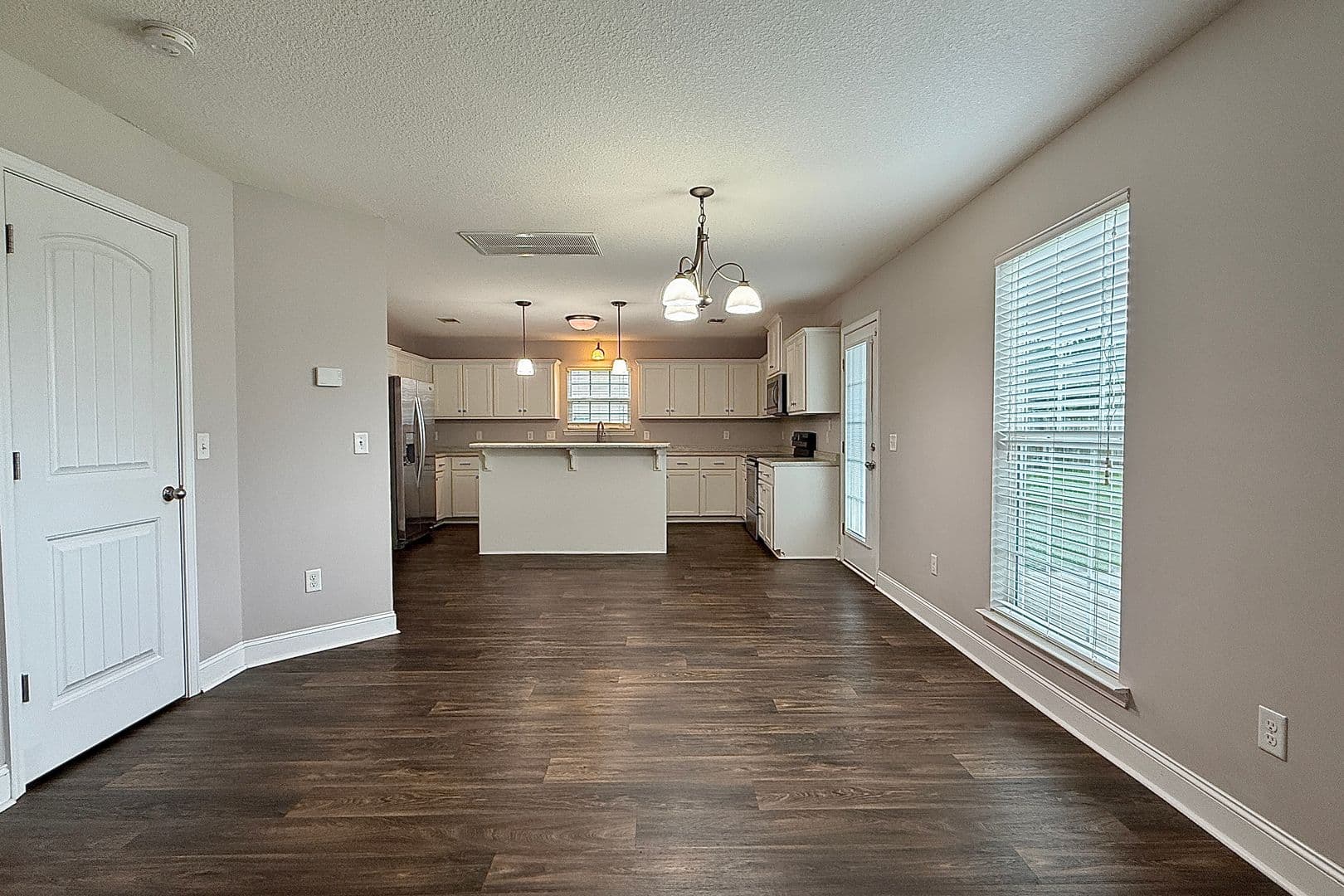 Allenhurst House: 309 Nashview Trl