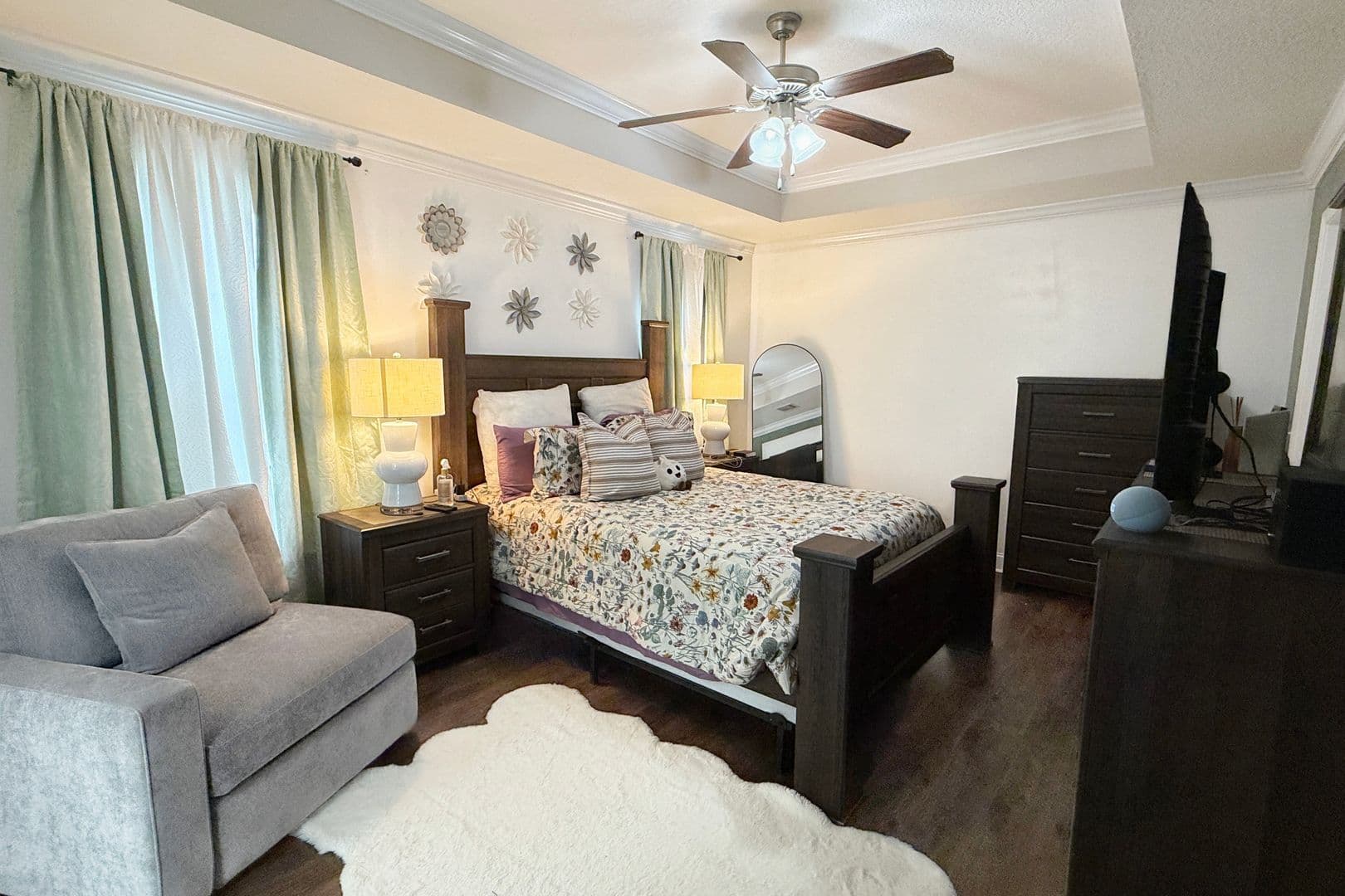 Hinesville House: 615 Amhearst Row