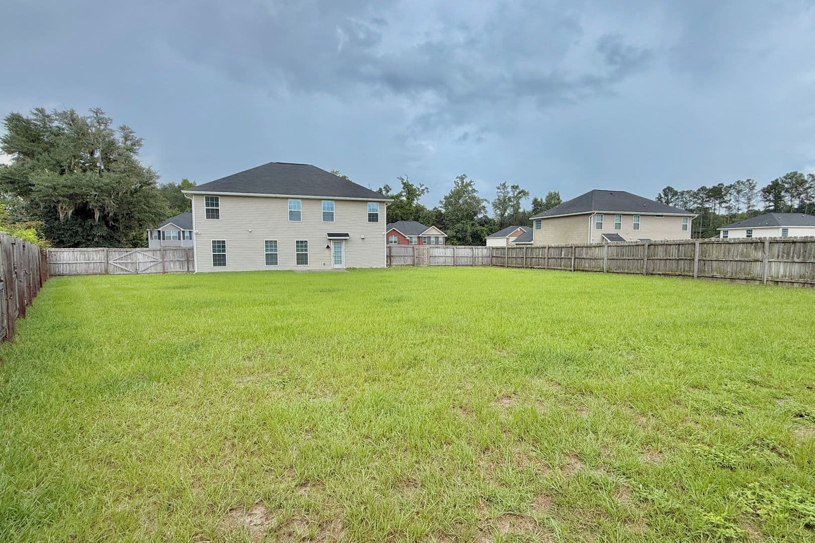 Allenhurst House: 309 Nashview Trl