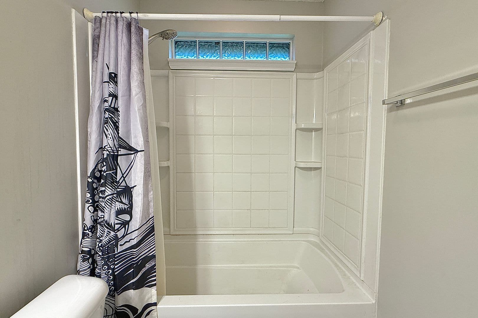 Hinesville House: 12 Idus Lane