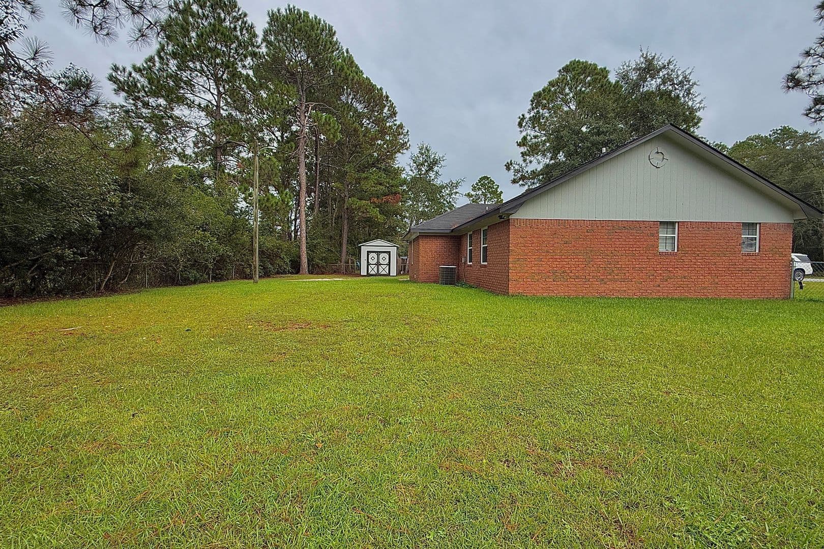 Allenhurst House: 61 Gregory Ct