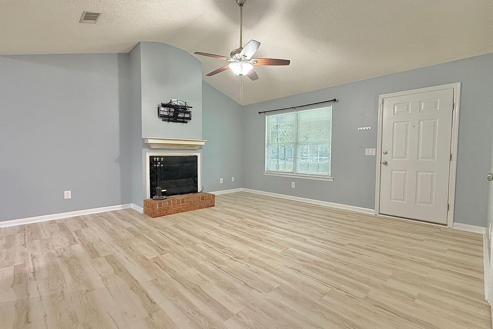 Allenhurst House: 61 Gregory Ct
