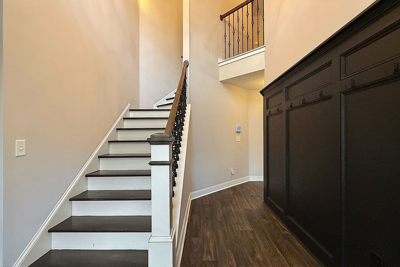 Allenhurst House: 309 Nashview Trl