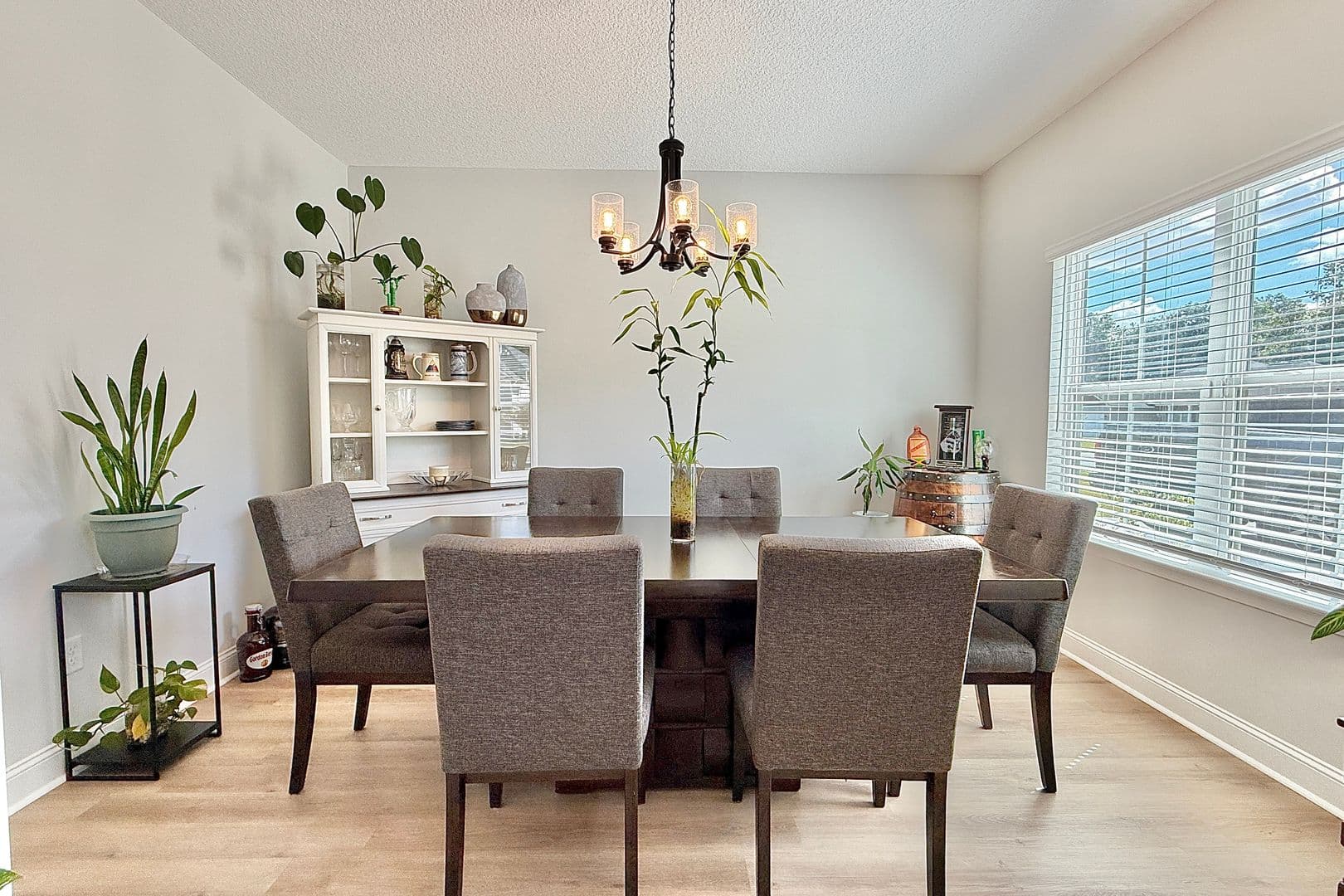 Hinesville House: 120 Legacy Ln