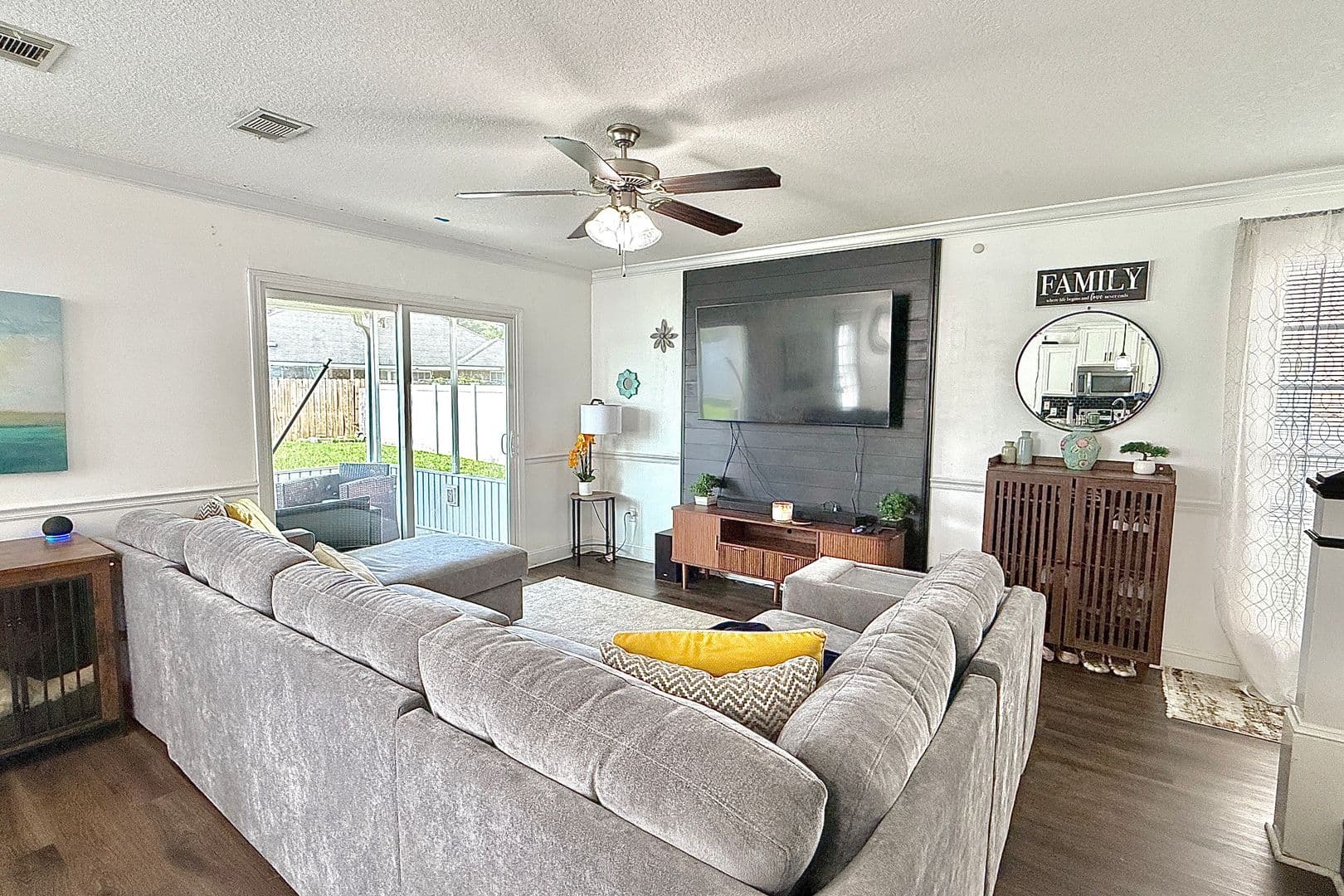 Hinesville House: 615 Amhearst Row