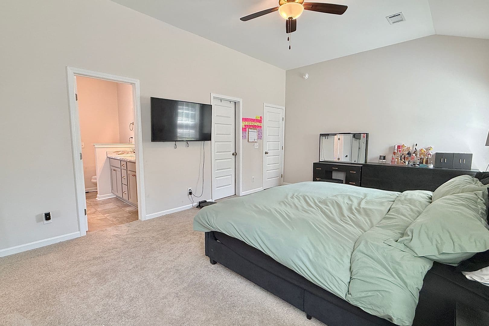 Hinesville House: 30 Renwick Loop