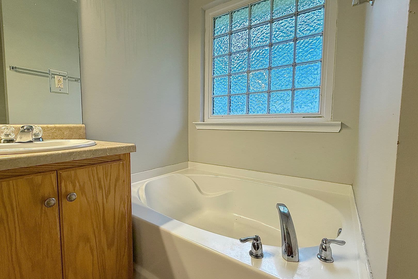 Hinesville House: 12 Idus Lane
