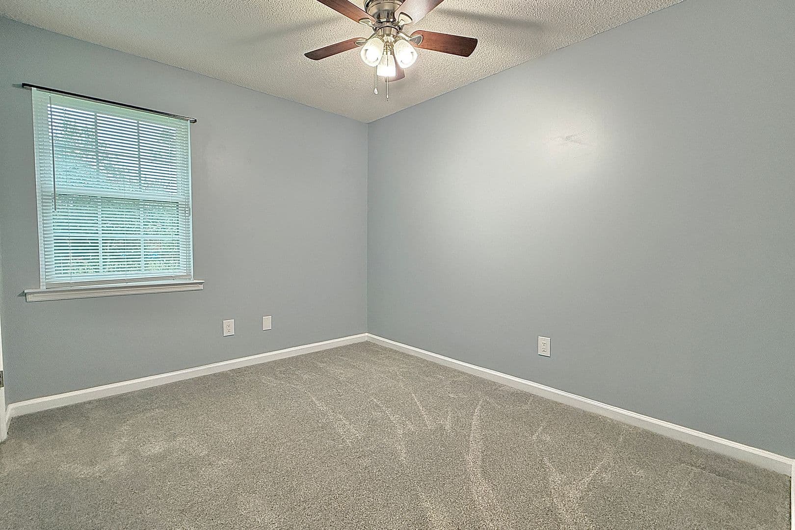 Allenhurst House: 61 Gregory Ct