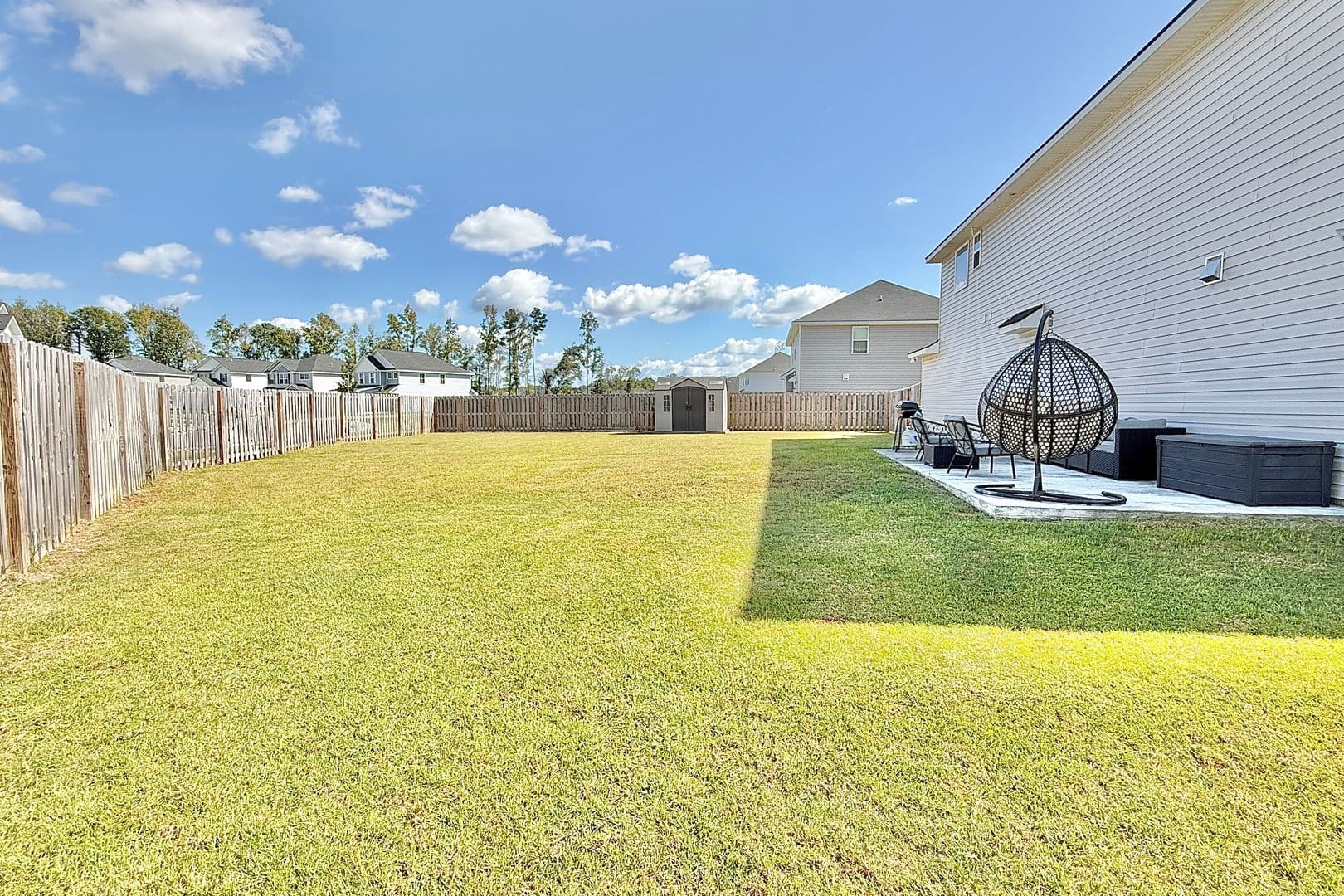 Hinesville House: 120 Legacy Ln
