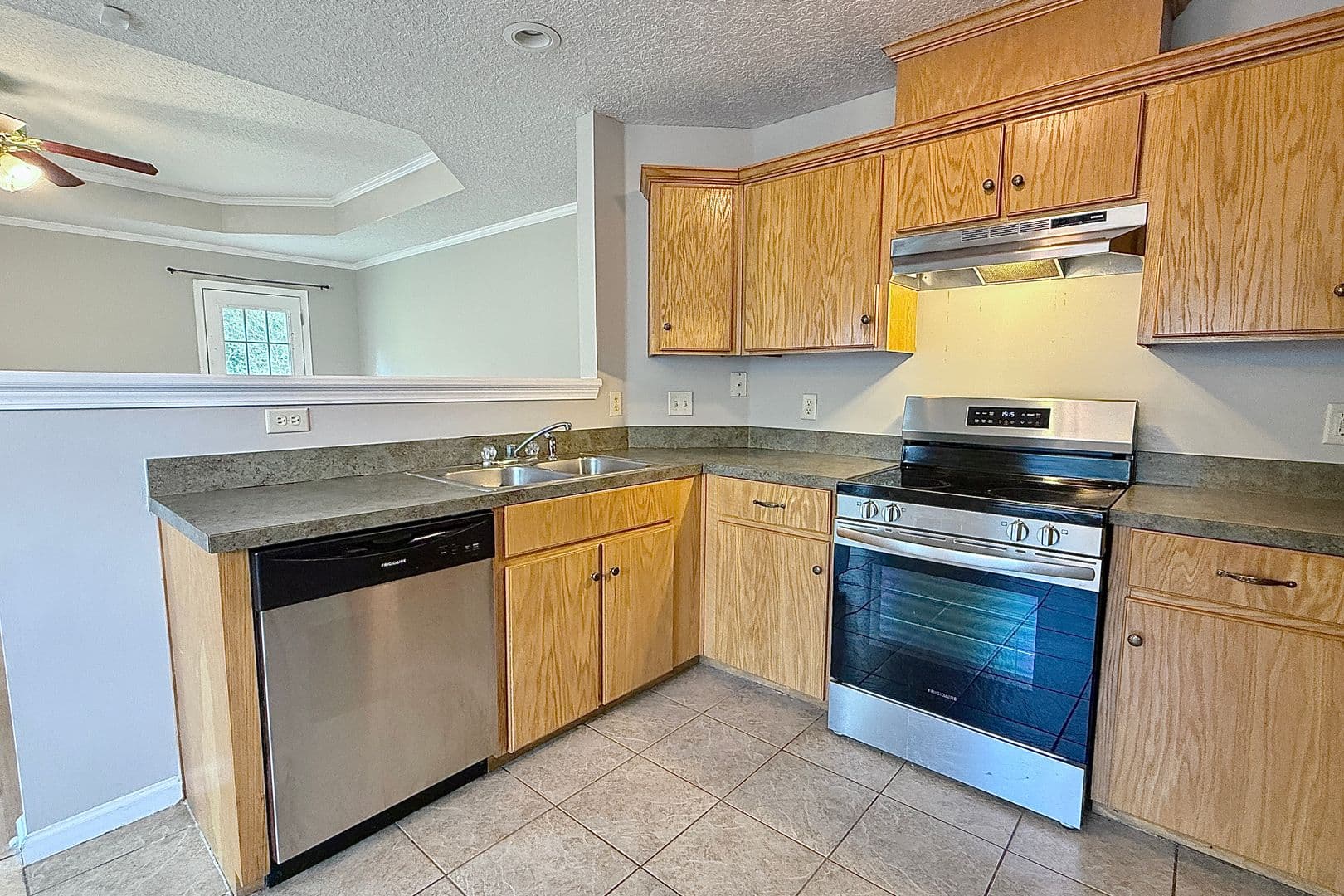 Hinesville House: 12 Idus Lane