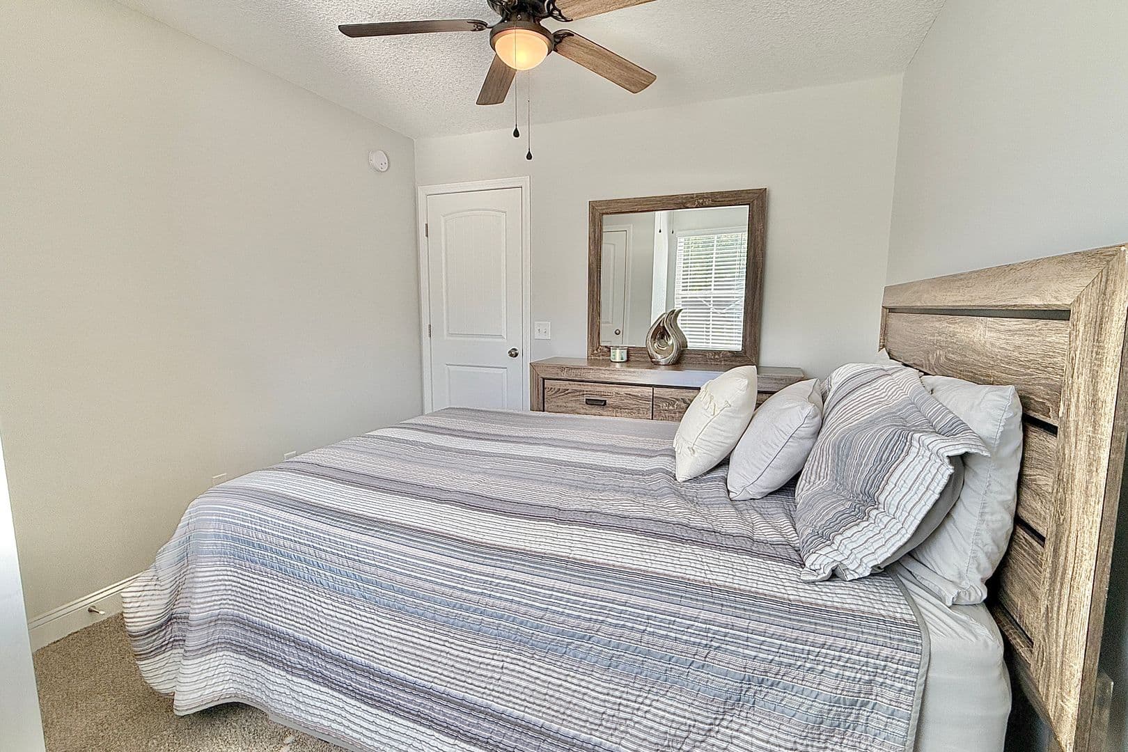 Hinesville House: 120 Legacy Ln