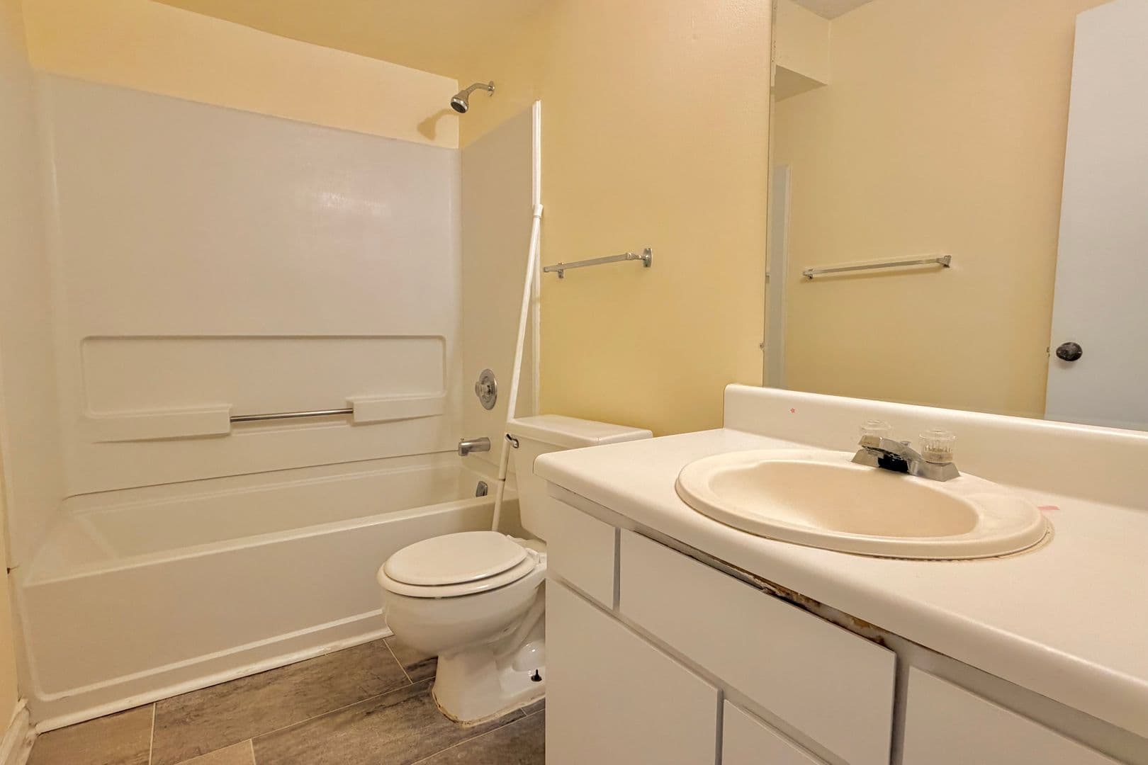 Hinesville Condo: 910 Brett Drive, #117