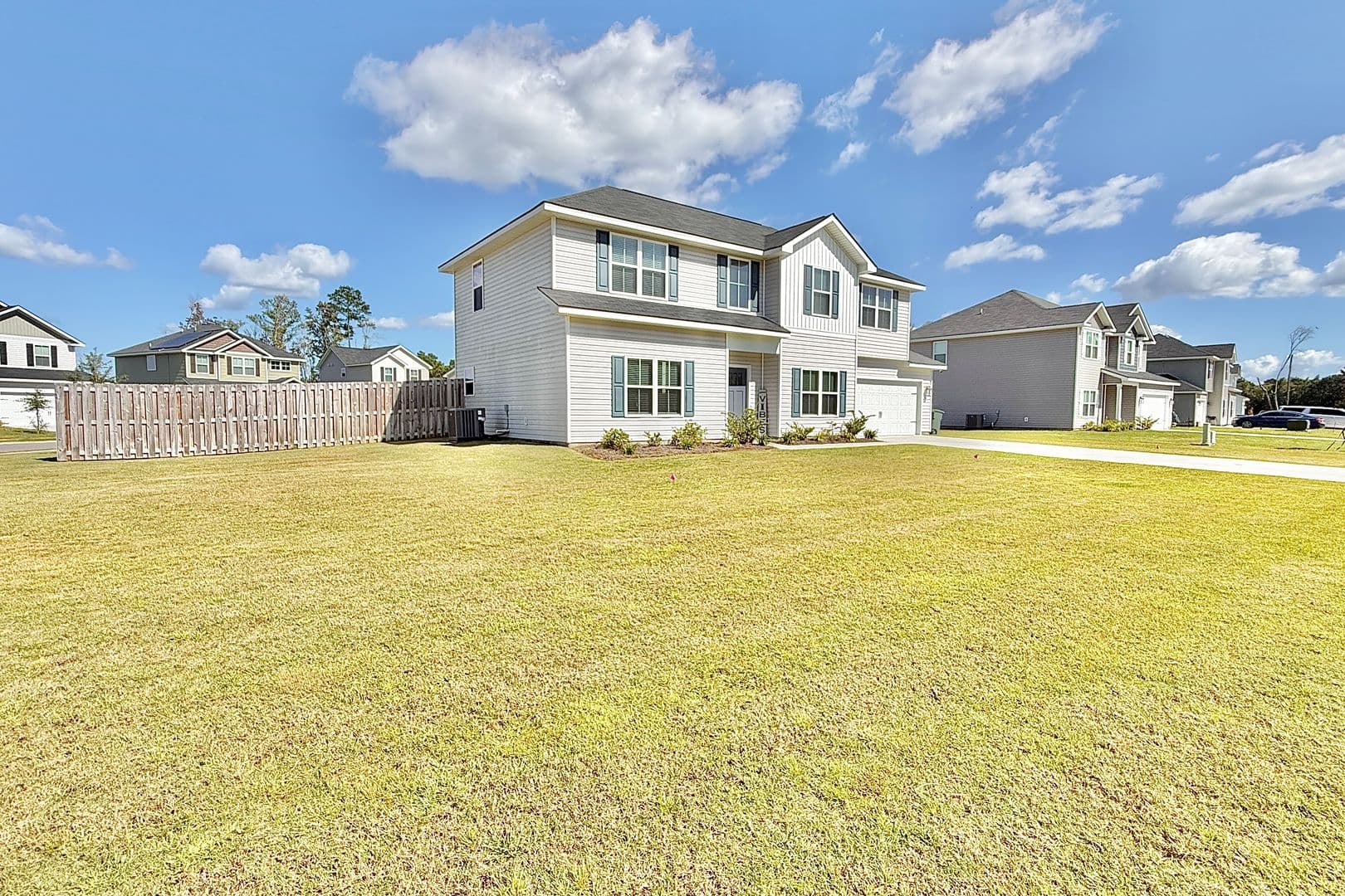 Hinesville House: 120 Legacy Ln