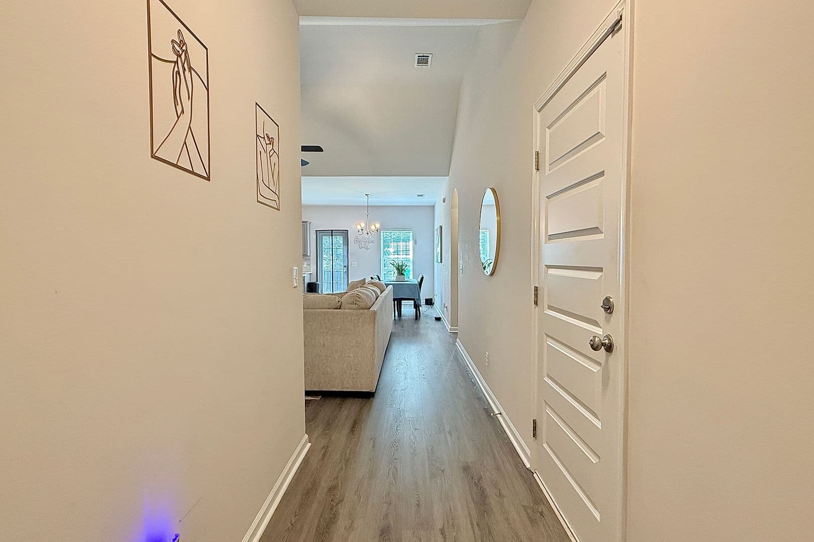 Hinesville House: 30 Renwick Loop